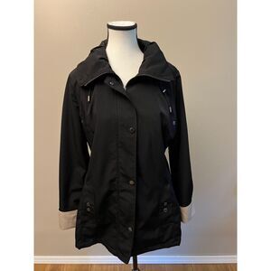 Jones New York black and tan hooded jacket. Size M.